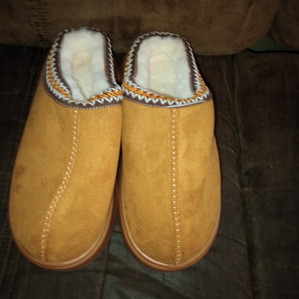 Cozy Tan Slippers with Fleece Lining
